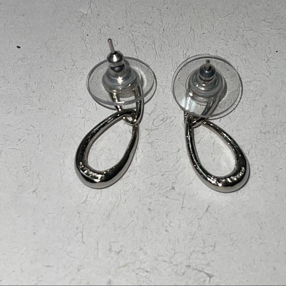 Oval Loop Suspended Earring - Picture 4 of 9